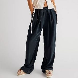 FREE PEOPLE Nothing To Say Pleated Pull-On Pants BLACK SIZE M